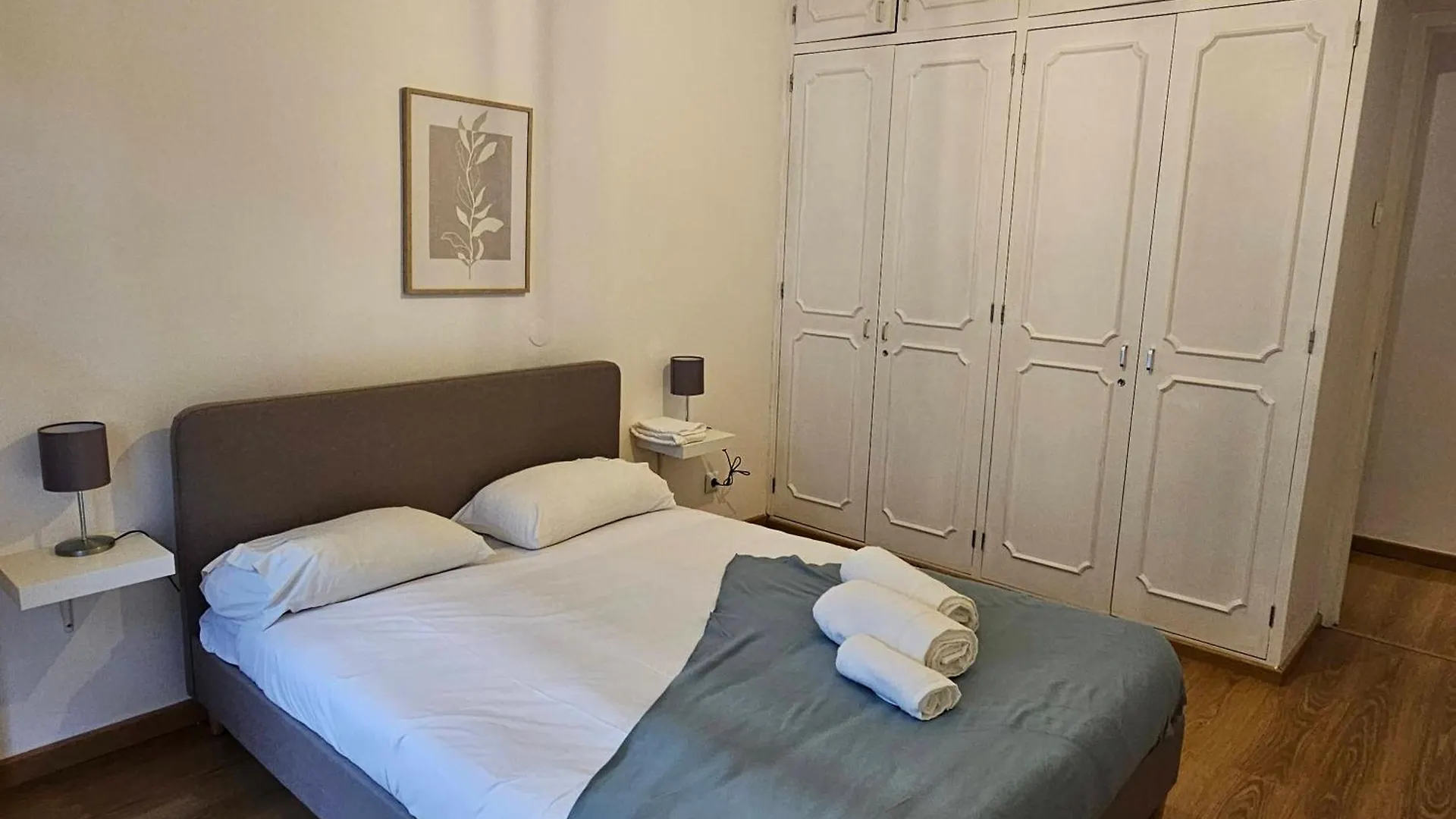 Blife Batalya Private Rooms Faro Homestay